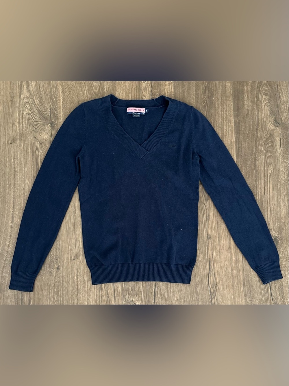 Vineyard Vines Women’s Navy V-Neck Sweater